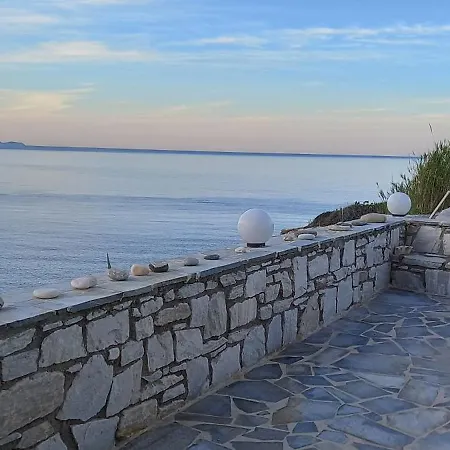 Balcony To Aegeon 4 Daire *